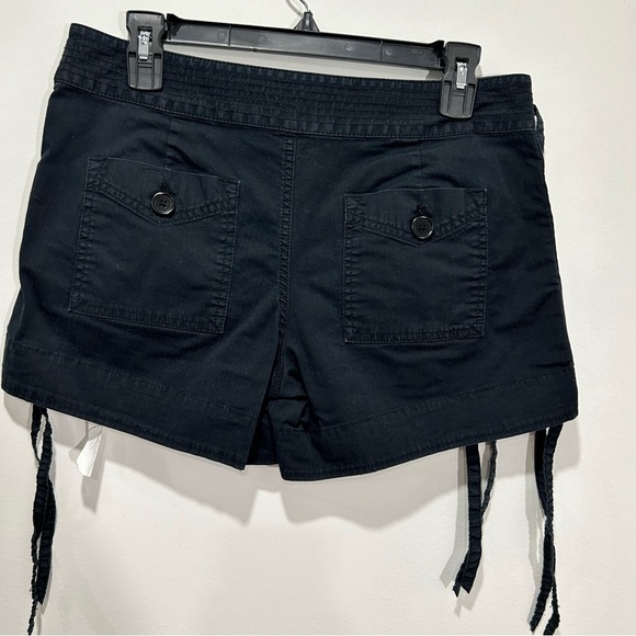 JUICY COUTURE Black Zip-up Shorts Women's in Size 6 - Picture 3 of 6